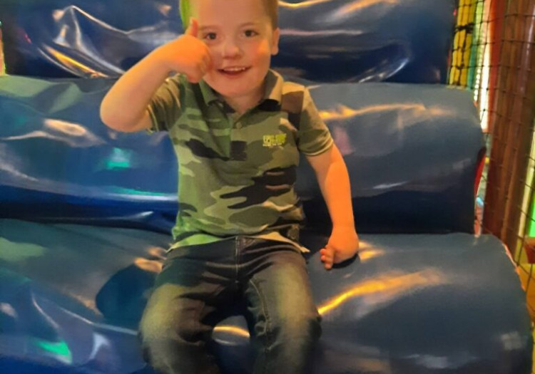 liam_ontwikkelingsachterstand_slecht_slapen_kind_magenis_syndroom-768x1024.jpg liam_ontwikkelingsachterstand_slecht_slapen_kind_magenis_syndroom-768x1024.jpg