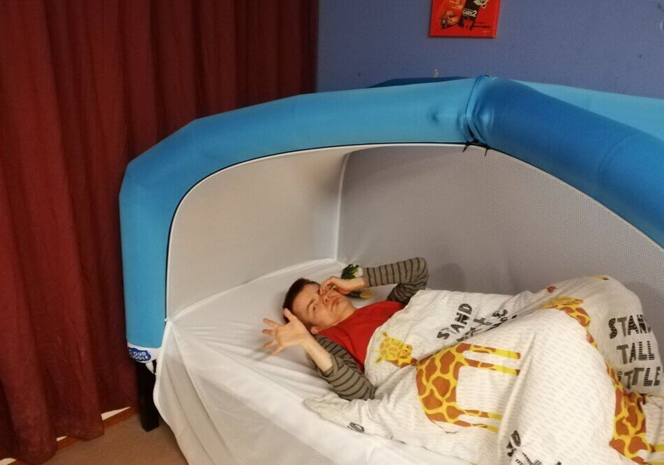 nogevenzwaaienvoordecloudcuddledichtgaatenhijtevredengaatslapen.jpg nogevenzwaaienvoordecloudcuddledichtgaatenhijtevredengaatslapen.jpg